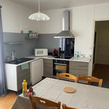 Erliz Apartment Ноайон Екстериор снимка