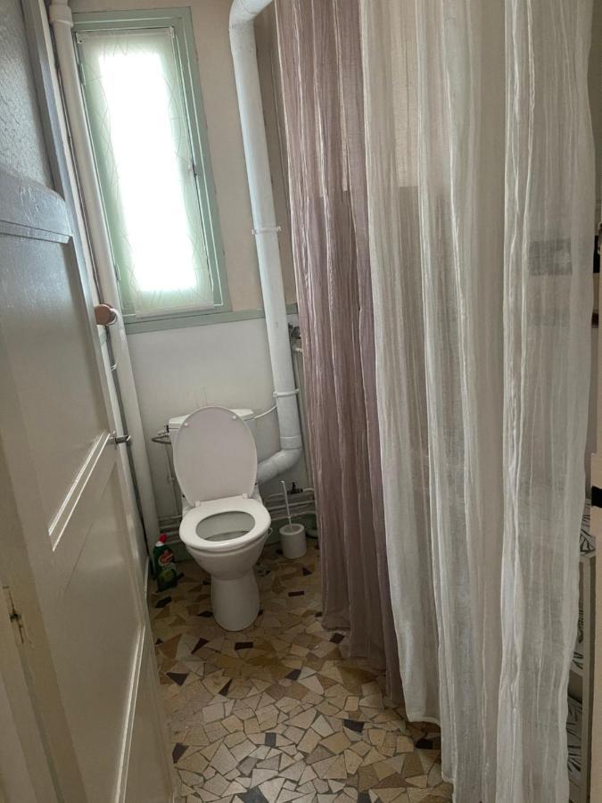 Erliz Apartment Ноайон Екстериор снимка